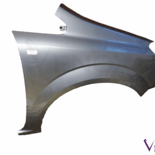 Pravé křídlo Opel Zafira B 2005-2011 Z21B